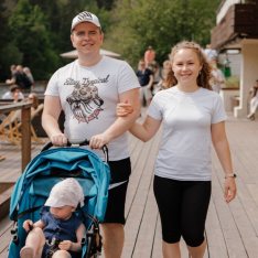 Александр Алёна